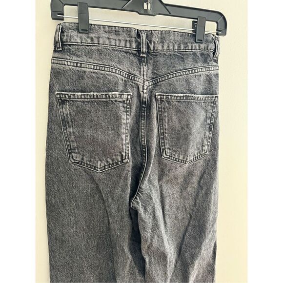 Zara Women’s 4 TRF High Rise Barrel Leg Jeans Black Wash Distressed Hem - Picture 8 of 8